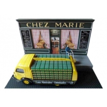MAGAZINE DIOCHEZMARIE RENAULT GALION TRUCK WITH SOFT DRINKS & CHEZ MARIE DIORAMA INCLUDING 1 FIGURE