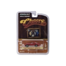 GREENLIGHT 44770B 1:64 HS17 - CHEERS ( 1982-93 TV SERIES ) - SAM19S 1967 CHEVY CORVETTE STING RAY SOLID PACK