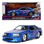 JADA 31379 1:24 I LOVE THE - 1989 FORD MUSTANG GT