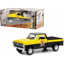 GREENLIGHT 85063 1:24 1970 FORD F 100 WITH BED COVER ARMOR ALL, YELLOW BLACK