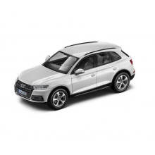 AUDI 5011605631 1:43 2017 AUDI Q5 IBIS WHITE