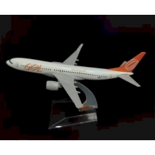 AIRPLANE BOEING 737 GOL 1:400