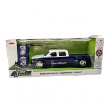 DEVALUADO JADA 33026 1:24 JT 1999 CHEVY SILVERADO DOOLEY