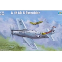 TRUMPETER 02253 1:32 A 1H AD 6 SKYRAIDER